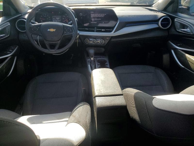 2024 CHEVROLET TRAX LS 8