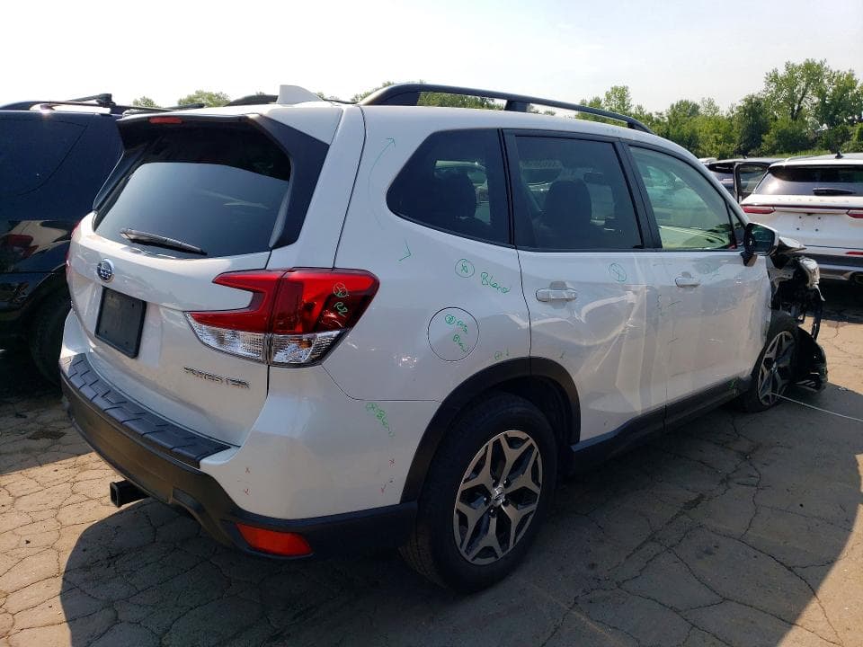 2020 SUBARU FORESTER PREMIUM 3
