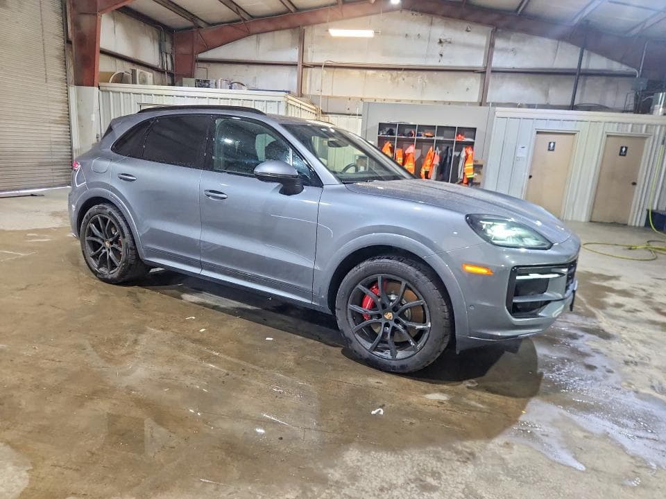 2026 PORSCHE CAYENNE S S 4