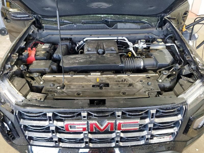 2023 GMC CANYON AT4 11