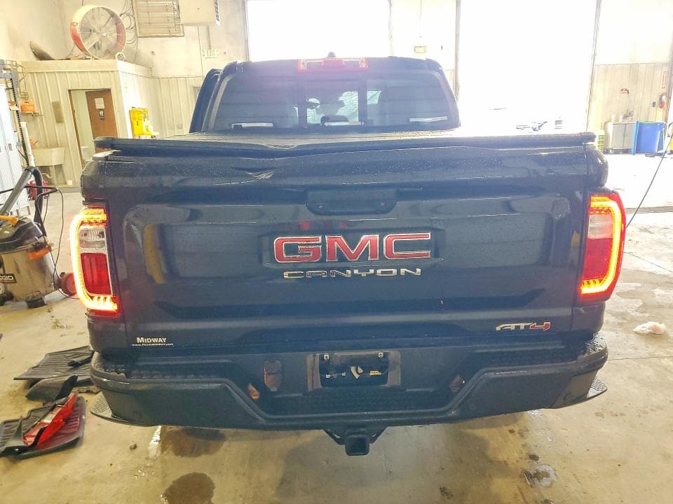 2023 GMC CANYON AT4 6
