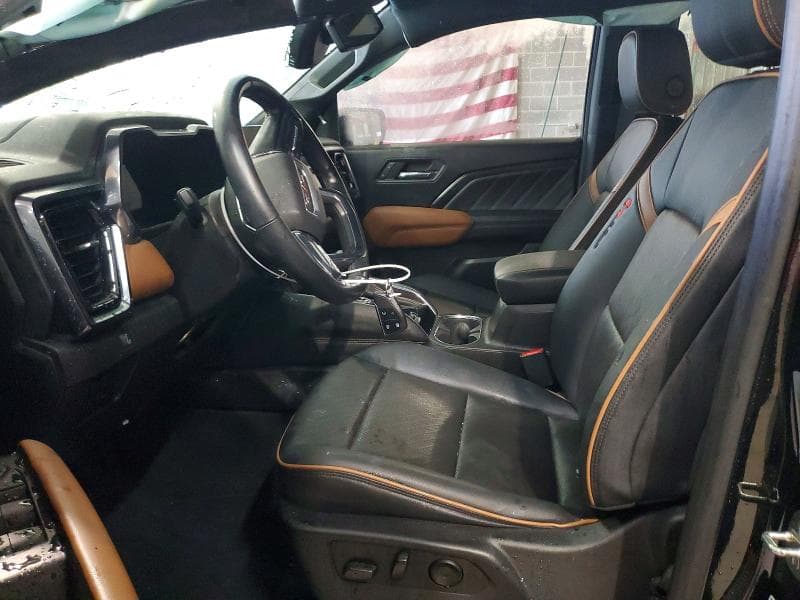 2023 GMC CANYON AT4 7
