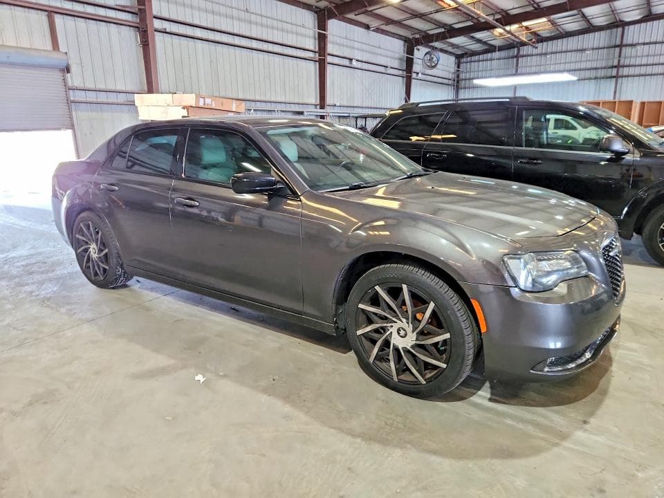 2020 CHRYSLER 300 TOURING 4
