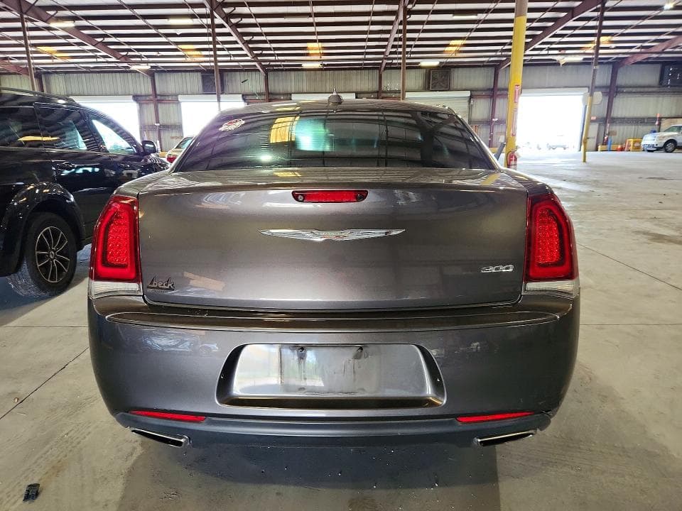 2020 CHRYSLER 300 TOURING 6