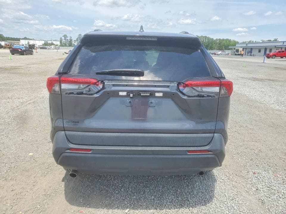 2020 TOYOTA RAV4 LE 6