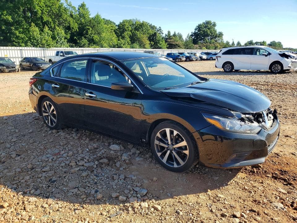 2017 NISSAN ALTIMA 2.5 SR 4