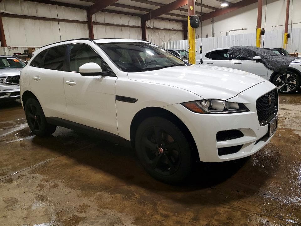 2018 JAGUAR F-PACE PREMIUM 4