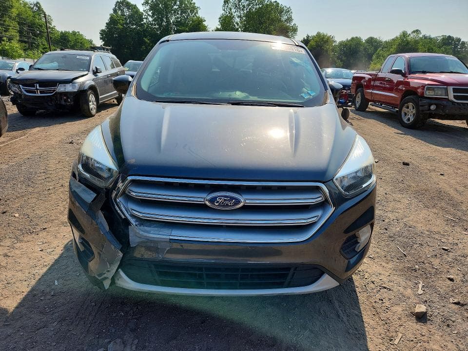 2017 FORD ESCAPE SE 5