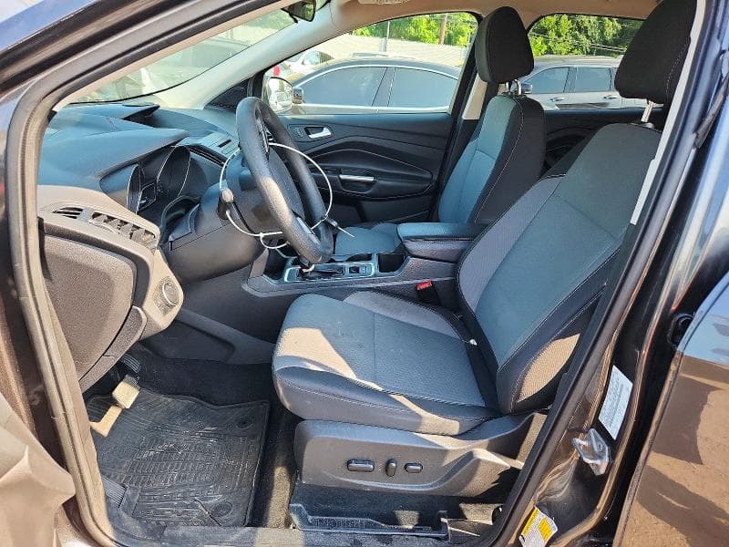 2017 FORD ESCAPE SE 7