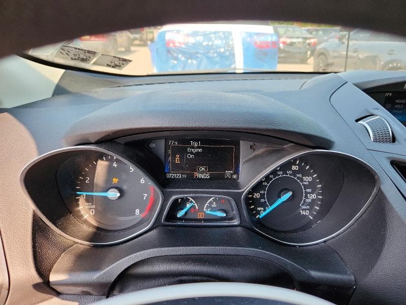 2017 FORD ESCAPE SE 9