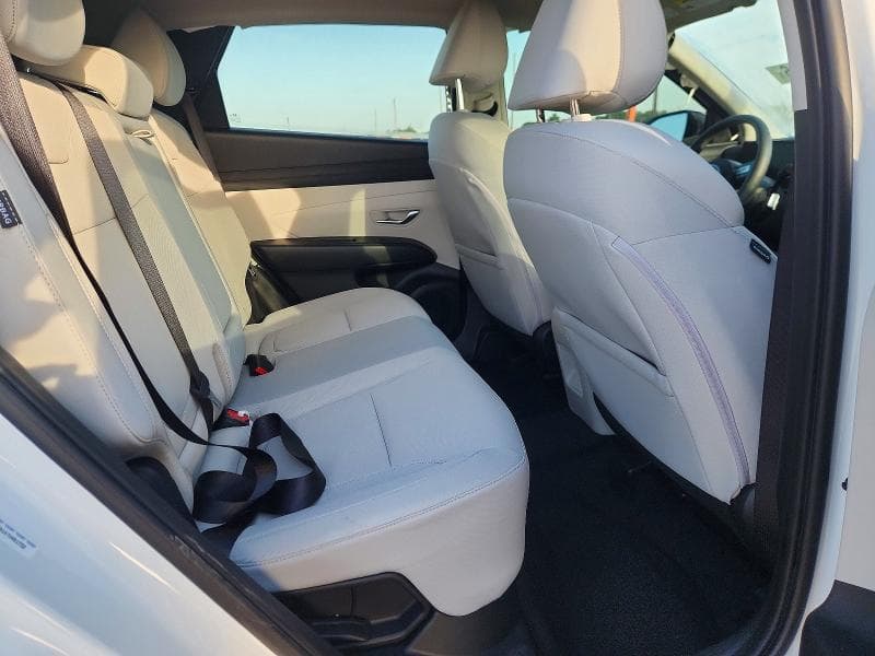 2026 HYUNDAI TUCSON BLUE SE 10
