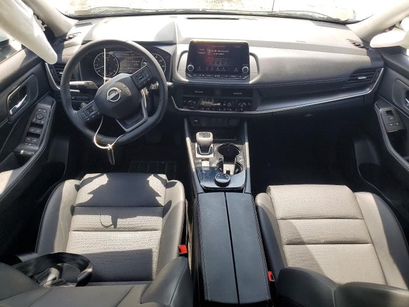 2025 NISSAN ROGUE SV 8