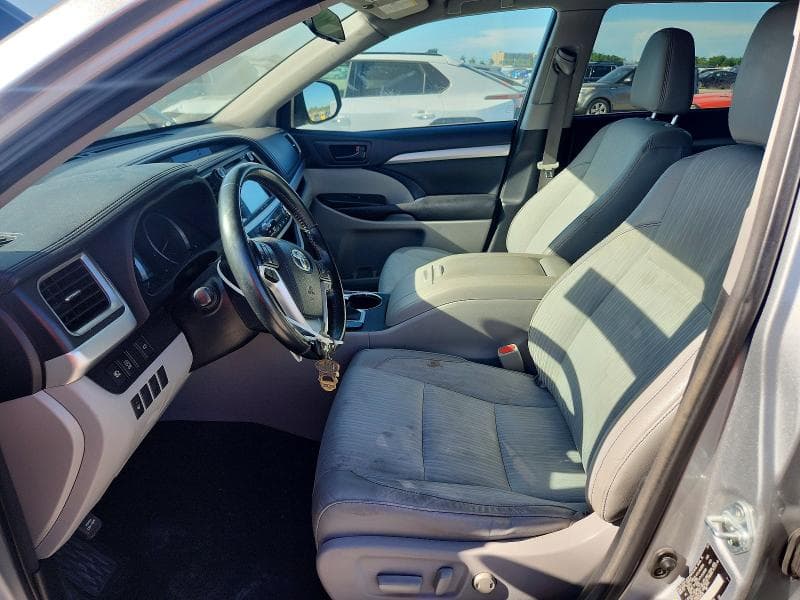 2017 TOYOTA HIGHLANDER LE PLUS 7