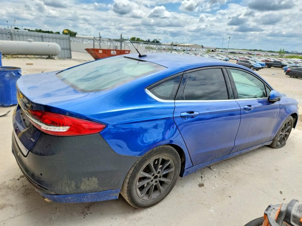 2017 FORD FUSION SE 3