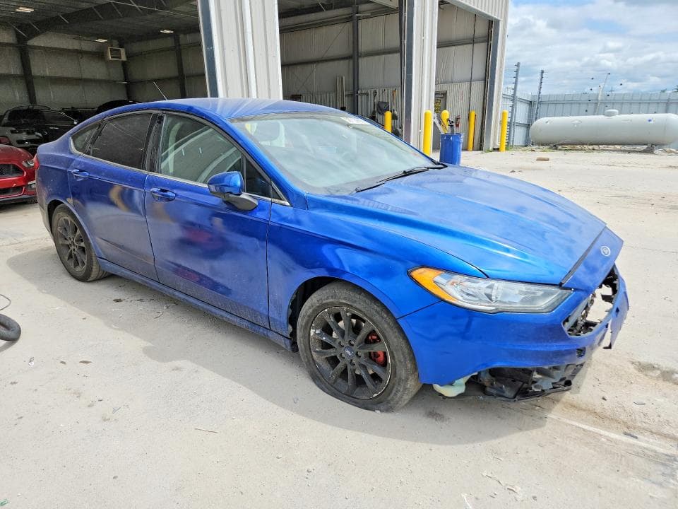 2017 FORD FUSION SE 4