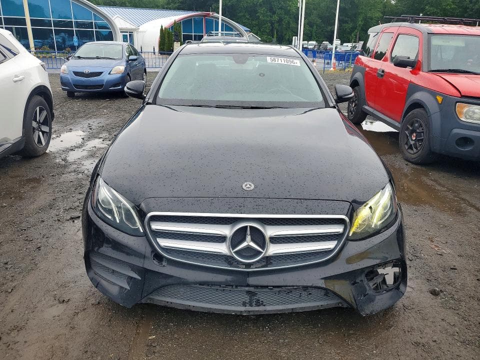 2018 MERCEDES-BENZ E 300 300 5