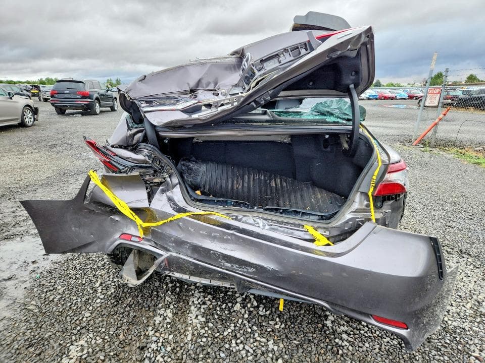 2022 TOYOTA CAMRY SE 6
