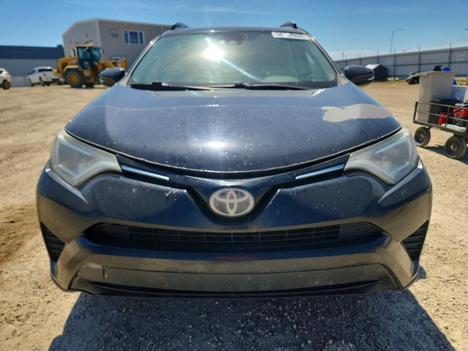 2017 TOYOTA RAV4 LE 5