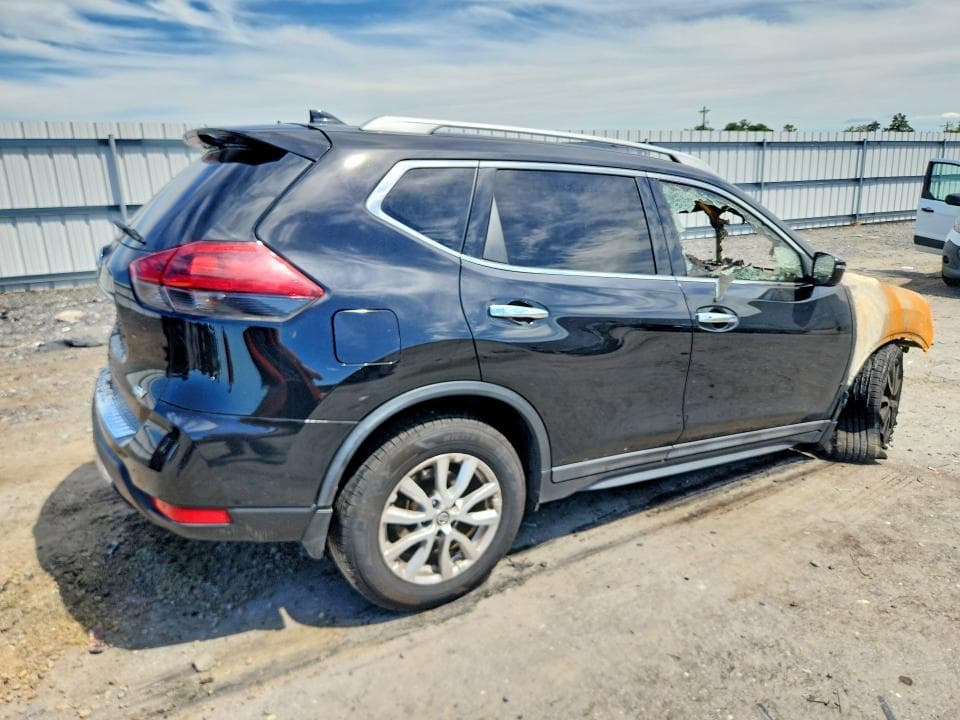 2018 NISSAN ROGUE SV 3