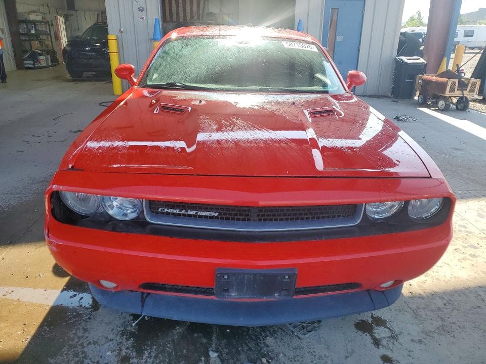 2023 DODGE CHALLENGER SXT 5
