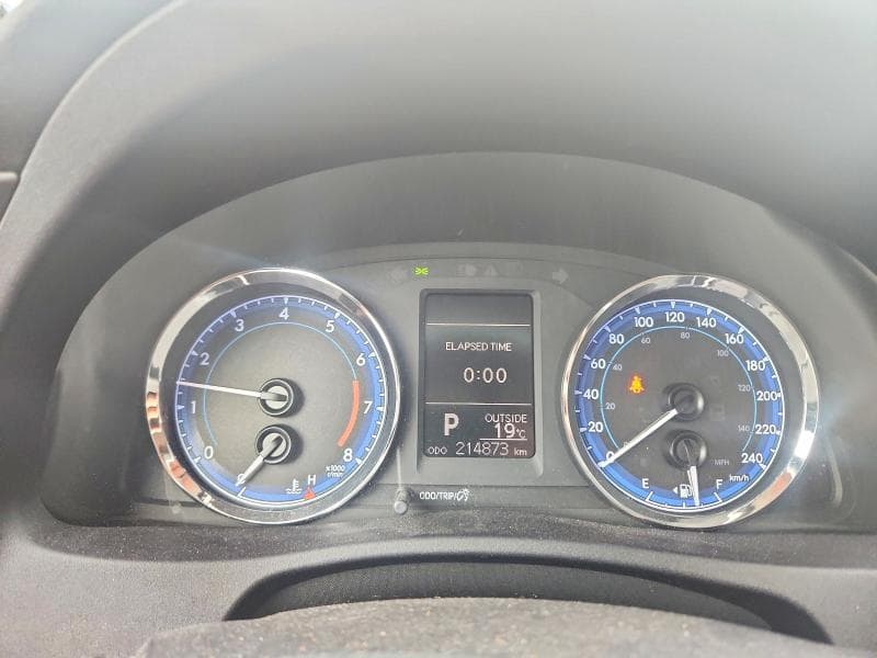 2018 TOYOTA COROLLA L 9