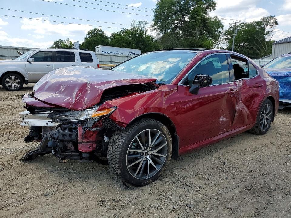 2021 TOYOTA CAMRY XLE XLE - 1