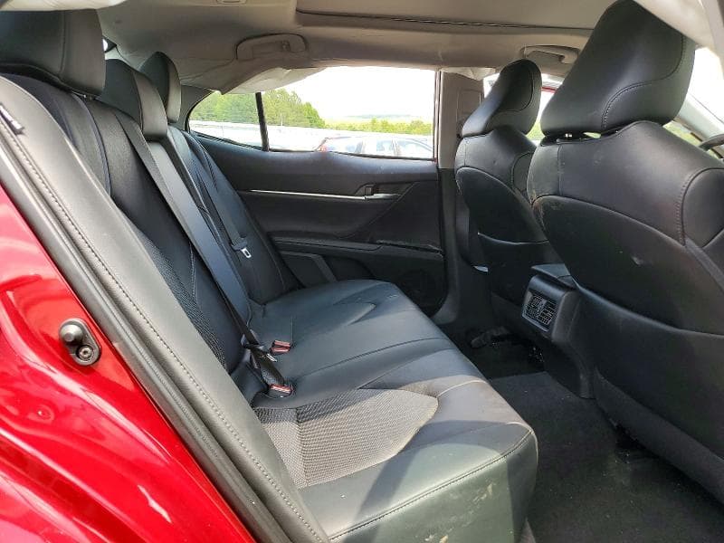 2021 TOYOTA CAMRY XLE XLE 10