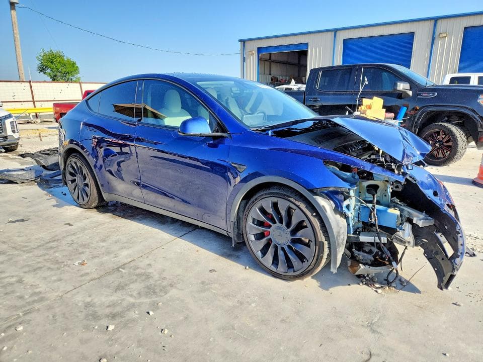 2022 TESLA MODEL Y 4