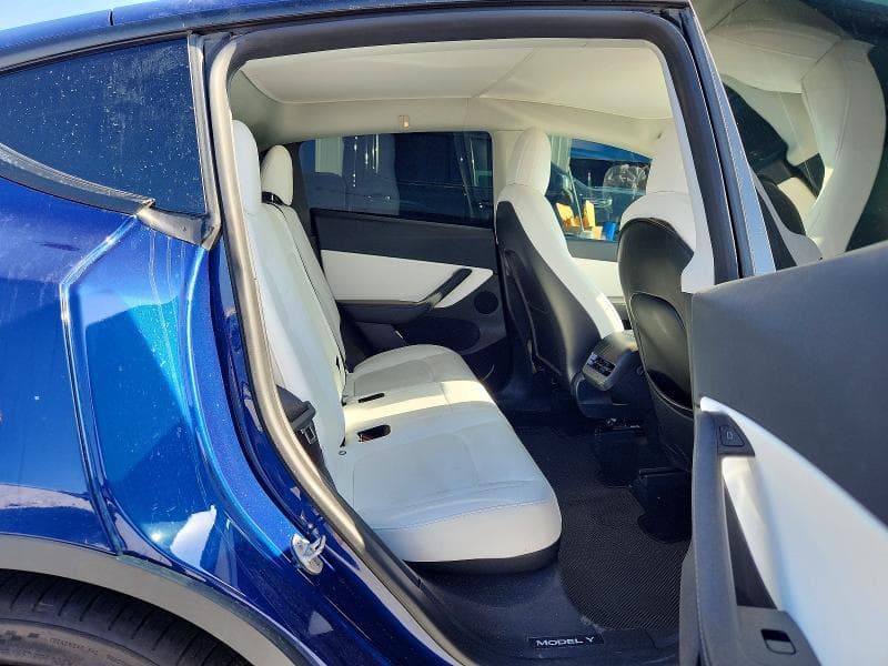2022 TESLA MODEL Y 10