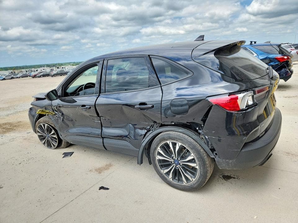 2022 FORD ESCAPE SE 2
