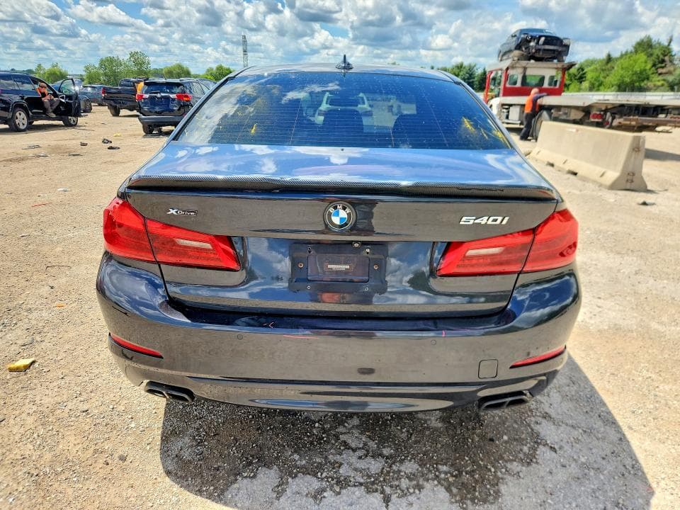 2018 BMW 540 XI 6
