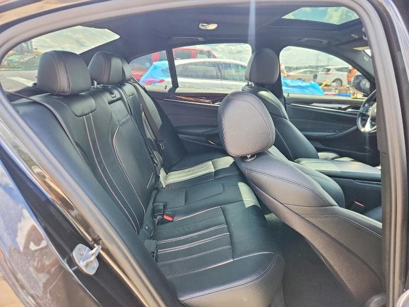 2018 BMW 540 XI 10