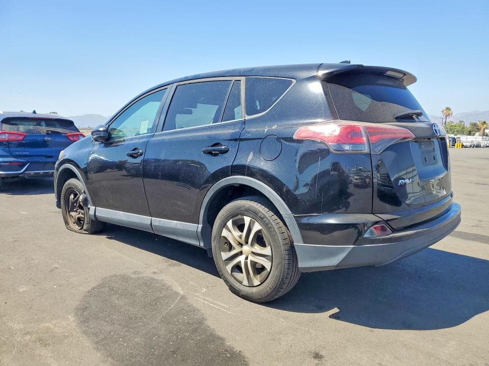 2018 TOYOTA RAV4 LE 2