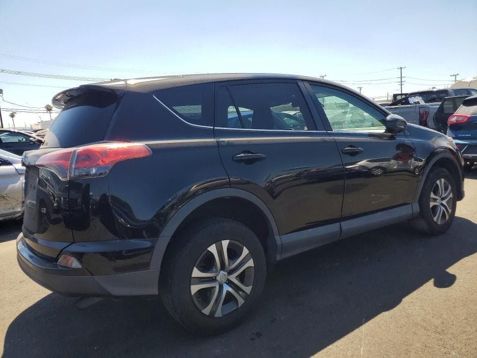 2018 TOYOTA RAV4 LE 3