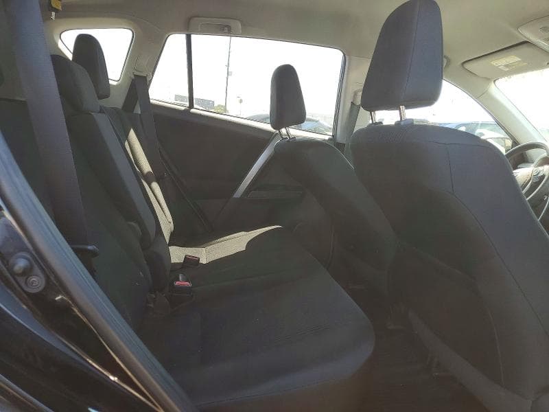2018 TOYOTA RAV4 LE 10