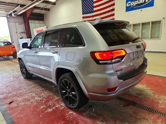 2017 JEEP GRAND CHEROKEE LAREDO 2