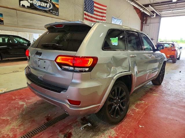 2017 JEEP GRAND CHEROKEE LAREDO 3