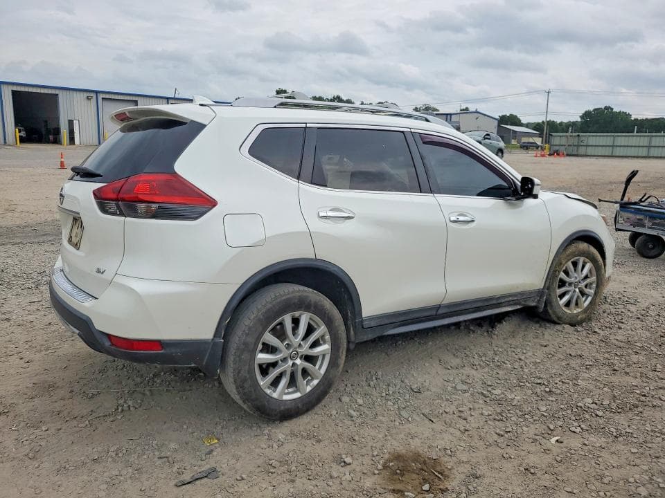 2018 NISSAN ROGUE SV 3