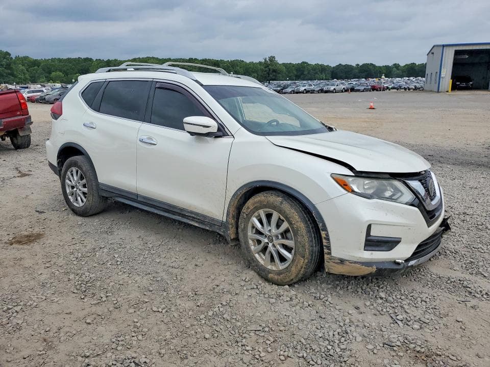 2018 NISSAN ROGUE SV 4