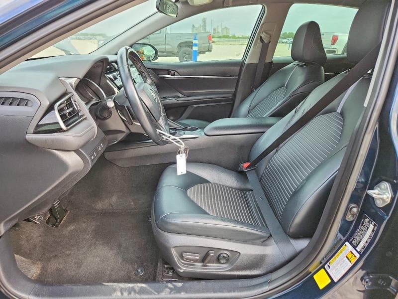 2020 TOYOTA CAMRY SE 7