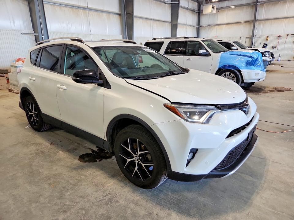 2016 TOYOTA RAV4 SE SE 4