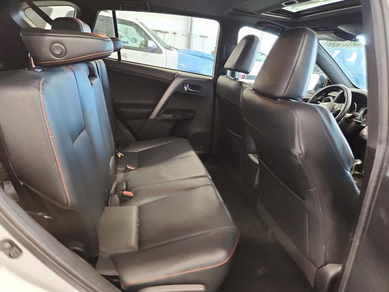 2016 TOYOTA RAV4 SE SE 10