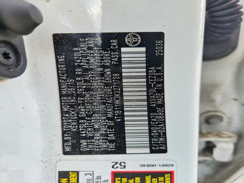 2019 TOYOTA CAMRY SE 13