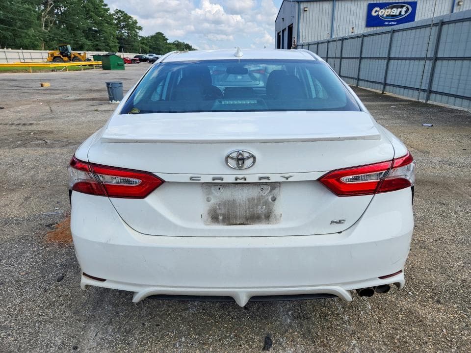 2019 TOYOTA CAMRY SE 6