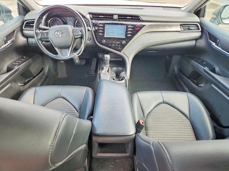 2019 TOYOTA CAMRY SE 8