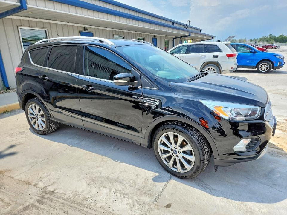 2017 FORD ESCAPE TITANIUM 4