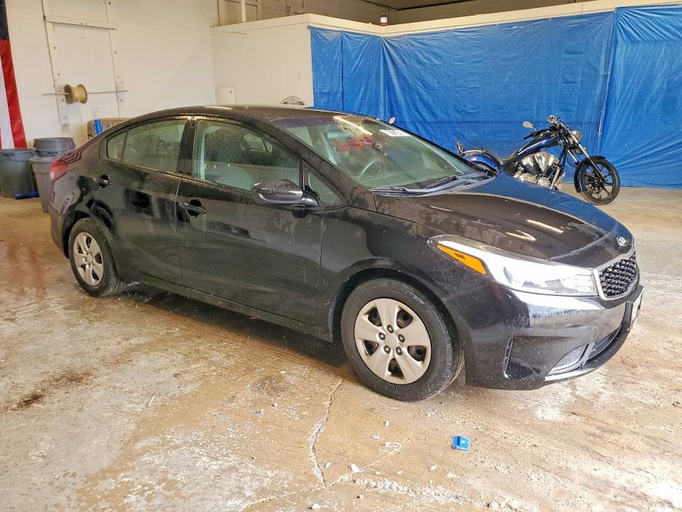 2017 KIA FORTE LX 4
