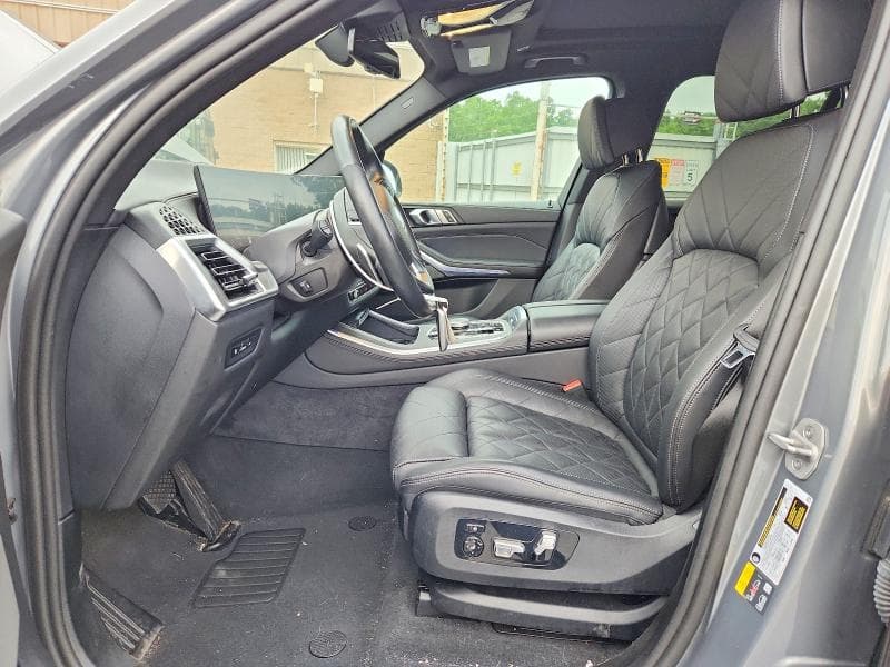 2025 BMW X5 XDRIVE50E 7