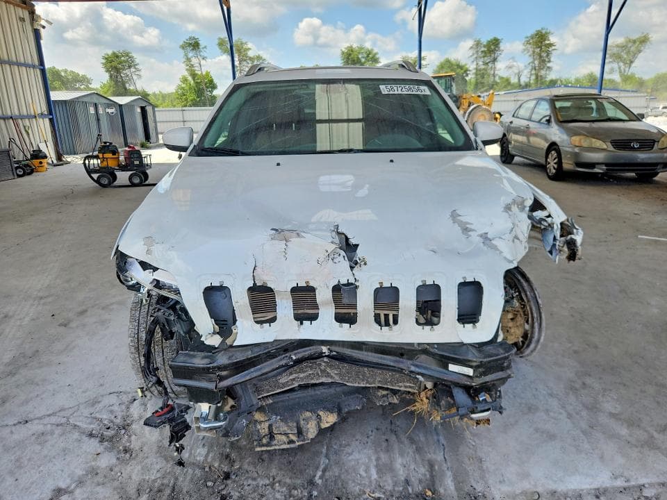 2019 JEEP CHEROKEE OVERLAND 5
