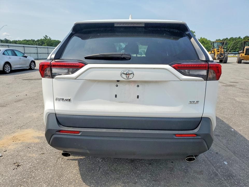 2025 TOYOTA RAV4 XLE XLE 6